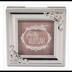 Pretty Vulgar Shimmering Swan Highlighter